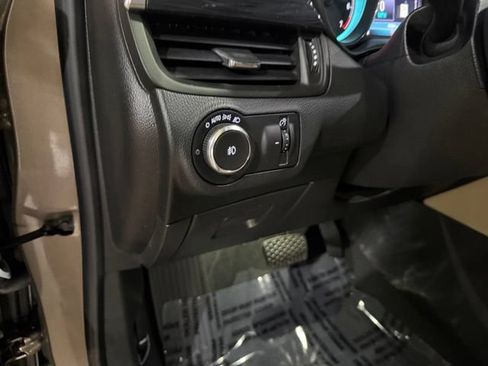 Used 2017 Buick Envision Essence FWD image 13