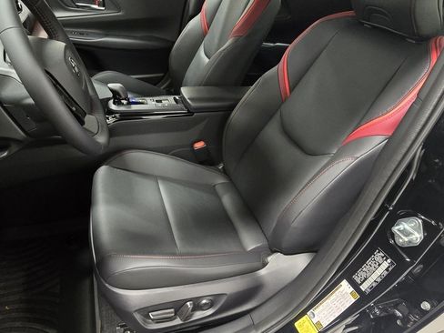 New 2026 Toyota Prius Plug-In Hybrid image 25