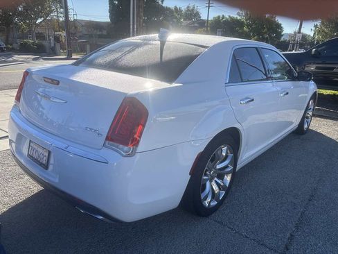 Used 2016 Chrysler 300 C image 6