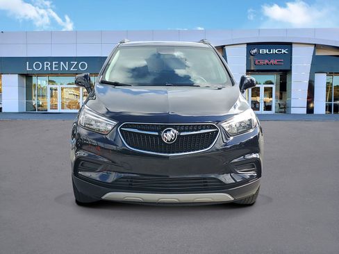 Used 2022 Buick Encore Preferred w/ Safety Package image 2