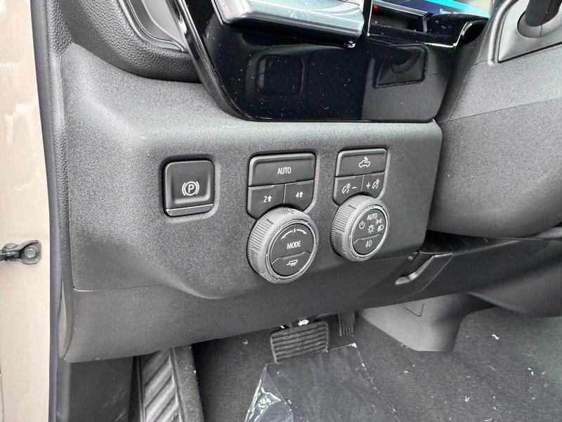New 2026 Chevrolet Silverado 1500 RST w/ RST Select Package AWD/4WD image 12