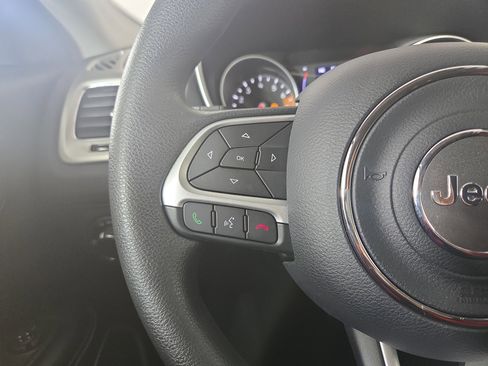 Used 2019 Jeep Compass Sport image 15