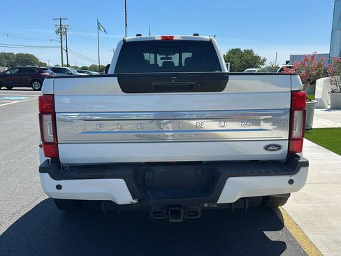 Used 2020 Ford F450 Platinum w/ FX4 Off-Road Package AWD/4WD image 6