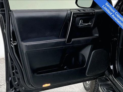 Used 2022 Toyota 4Runner TRD Off-Road image 23