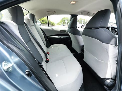 Used 2020 Toyota Corolla LE FWD image 26