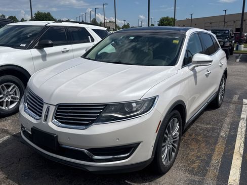 Used 2016 Lincoln MKX Reserve w/ Technology Package FWD image 1