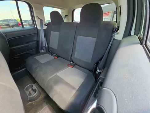 Used 2016 Jeep Patriot Sport w/ Power Value Group FWD image 15