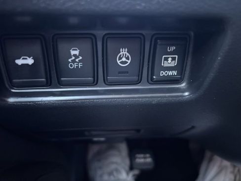 Used 2017 Nissan Maxima Platinum image 26