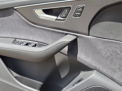 New 2026 Audi SQ7 Prestige AWD/4WD image 27