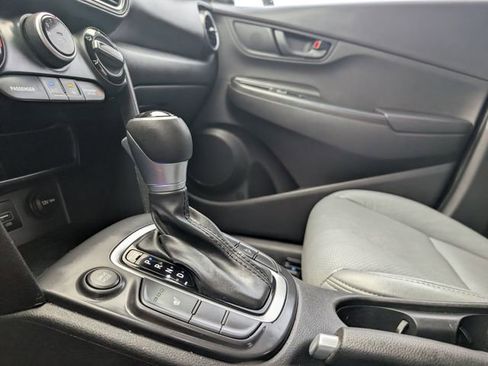 Used 2020 Hyundai Kona SEL FWD image 19