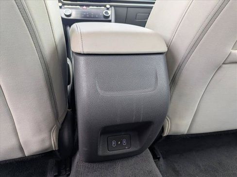 Used 2025 Hyundai Sonata SEL FWD image 16