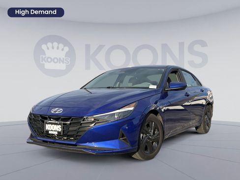 Used 2023 Hyundai Elantra SEL FWD image 1