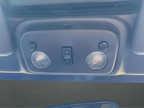 Used 2014 Ford Mustang Convertible image 33