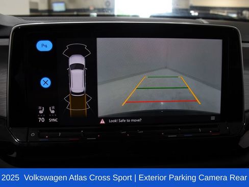 Used 2025 Volkswagen Atlas Cross Sport SE FWD image 18