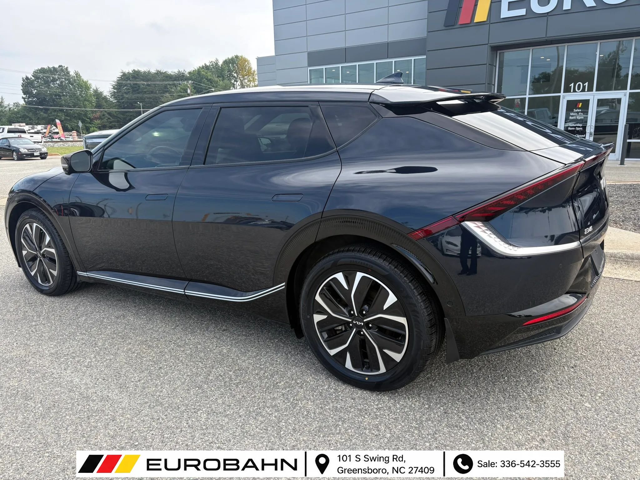 Used 2022 Kia EV6 Wind w/ Wind Technology Package AWD/4WD image 28