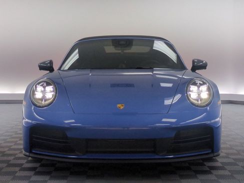 Certified 2026 Porsche 911 Carrera T RWD image 6