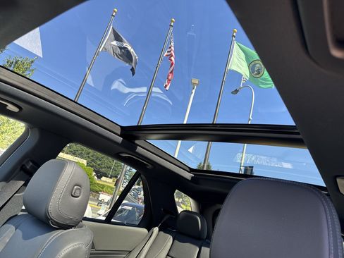 Certified 2025 Mercedes-Benz GLE 450e 4MATIC w/ Driver Assistance Package image 8