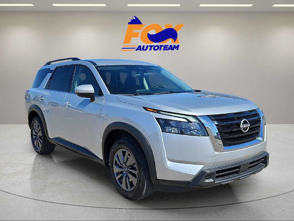 Used 2024 Nissan Pathfinder SV FWD image 6