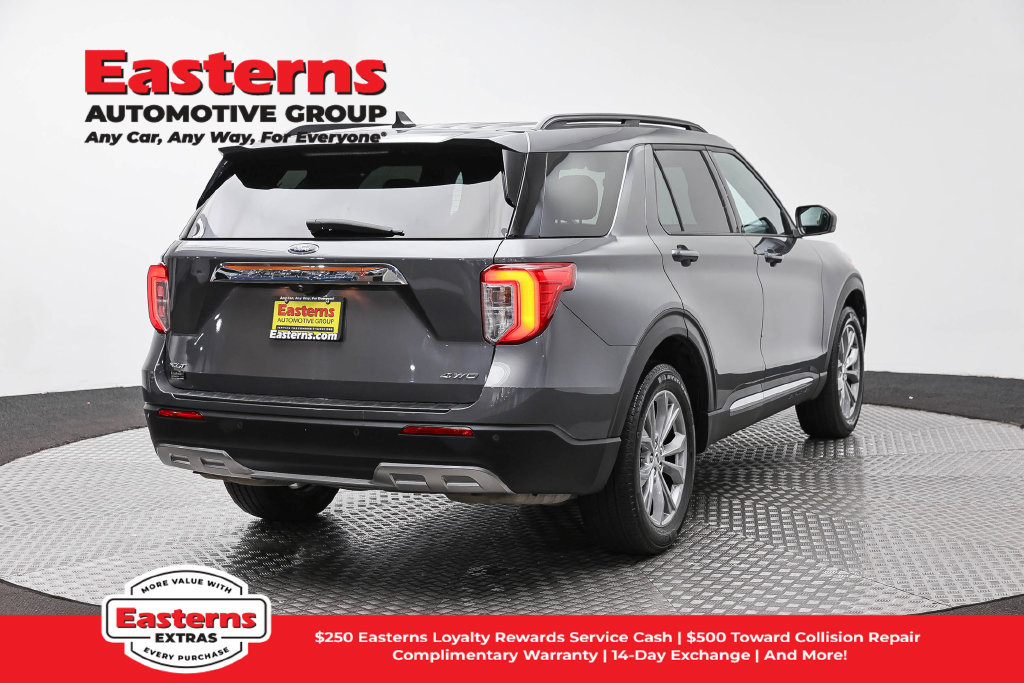 Used 2023 Ford Explorer XLT w/ Equipment Group 202A AWD/4WD image 6