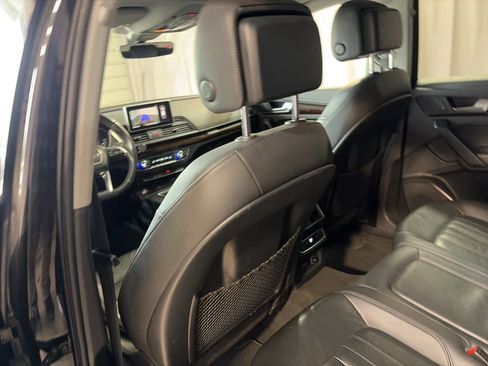Used 2019 Audi Q5 2.0T Premium Plus w/ Premium Plus Package image 18