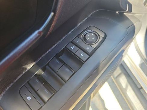 Certified 2025 Toyota Tacoma SR5 image 12