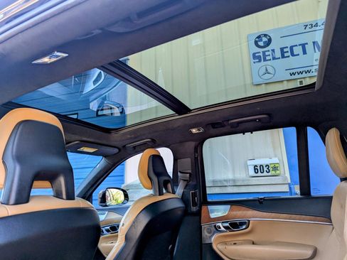 Used 2018 Volvo XC90 T6 Inscription w/ Luxury Package image 8