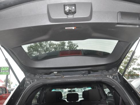 Used 2014 Ford Explorer XLT AWD/4WD image 11