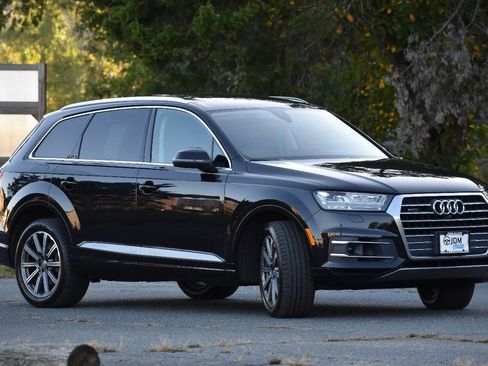 Used 2018 Audi Q7 3.0T Prestige w/ Prestige Package image 4