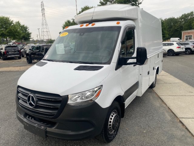 Used 2019 Mercedes-Benz Sprinter 144 image 1