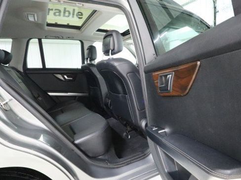 Used 2015 Mercedes-Benz GLK 350 4MATIC image 11
