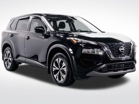 Used 2023 Nissan Rogue SV image 2