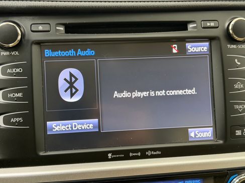 Used 2018 Toyota Highlander XLE image 26