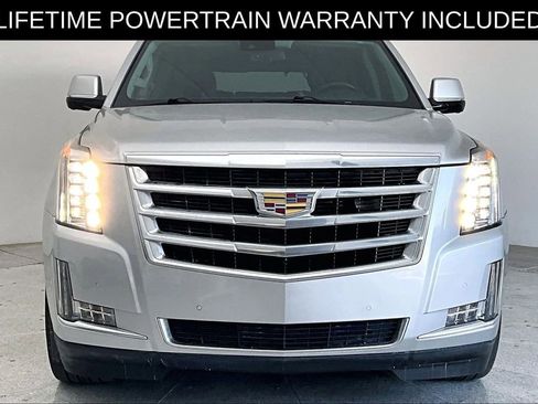Used 2020 Cadillac Escalade Luxury AWD/4WD image 4