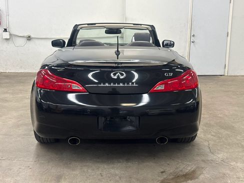 Used 2010 INFINITI G37 Convertible w/ Premium Pkg RWD image 4