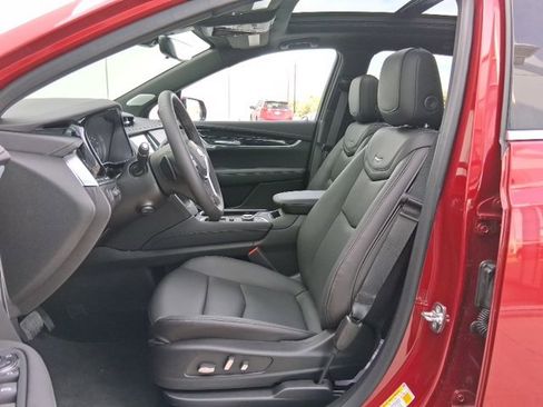 New 2026 Cadillac XT5 Premium Luxury w/ LPO, ONYX Package image 18