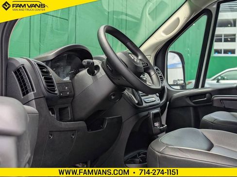 Used 2026 RAM ProMaster 2500 w/ Convenience Group FWD image 14