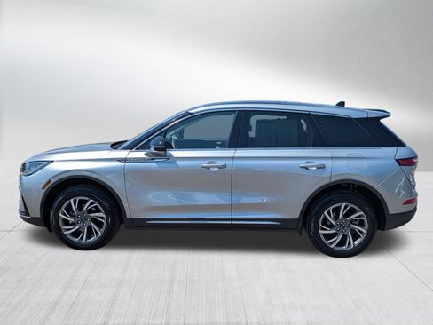 Used 2023 Lincoln Corsair AWD w/ Equipment Group 101A image 4