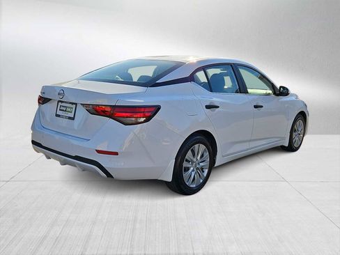 Used 2024 Nissan Sentra S image 8