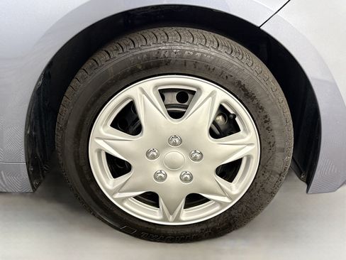 Used 2021 Toyota Corolla LE FWD image 31
