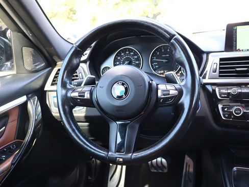 Used 2016 BMW 340i Sedan w/ M Sport Package RWD image 18