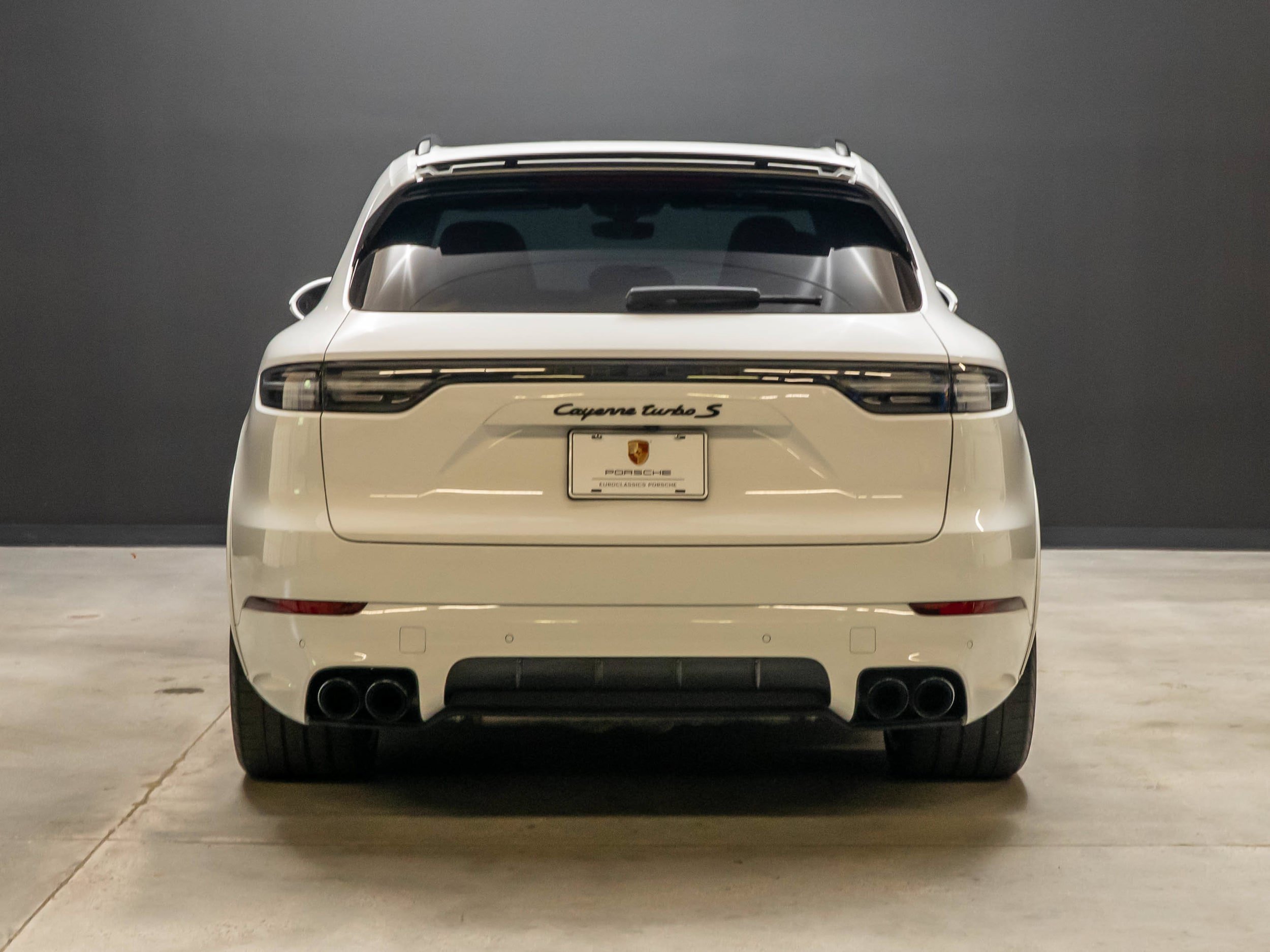 Used 2022 Porsche Cayenne Turbo S AWD/4WD image 6