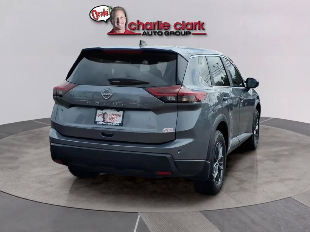 Used 2025 Nissan Rogue S FWD image 5