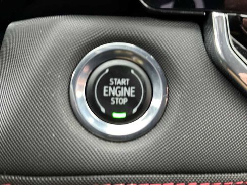 Used 2023 Chevrolet Colorado Z71 w/ Z71 Convenience Package 2 image 17