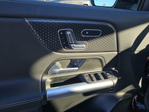 Certified 2025 Mercedes-Benz GLA 250 4MATIC image 13