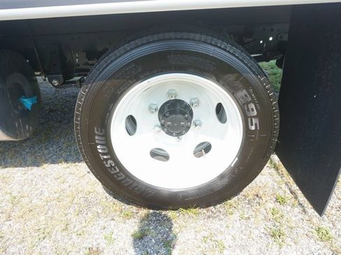 New 2024 Chevrolet Low Cab Forward 4500 XD RWD image 15
