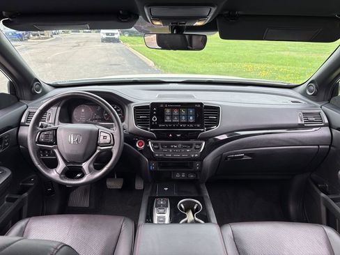 Used 2024 Honda Ridgeline Black Edition image 19