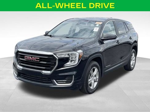 Used 2023 GMC Terrain SLE AWD/4WD image 3