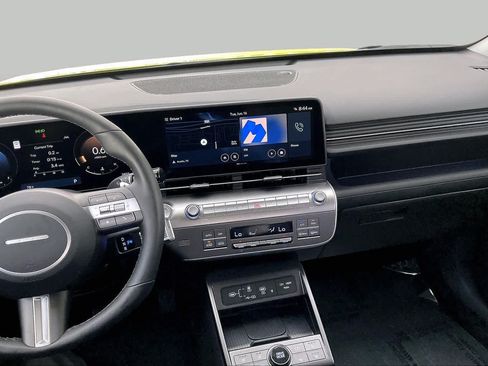 Used 2026 Hyundai Kona Limited FWD image 7