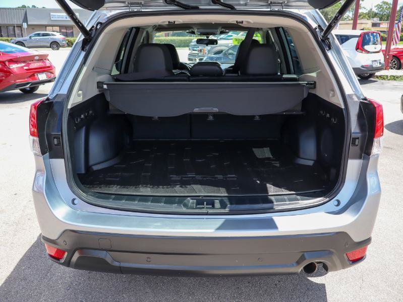 Used 2022 Subaru Forester Limited AWD/4WD image 5