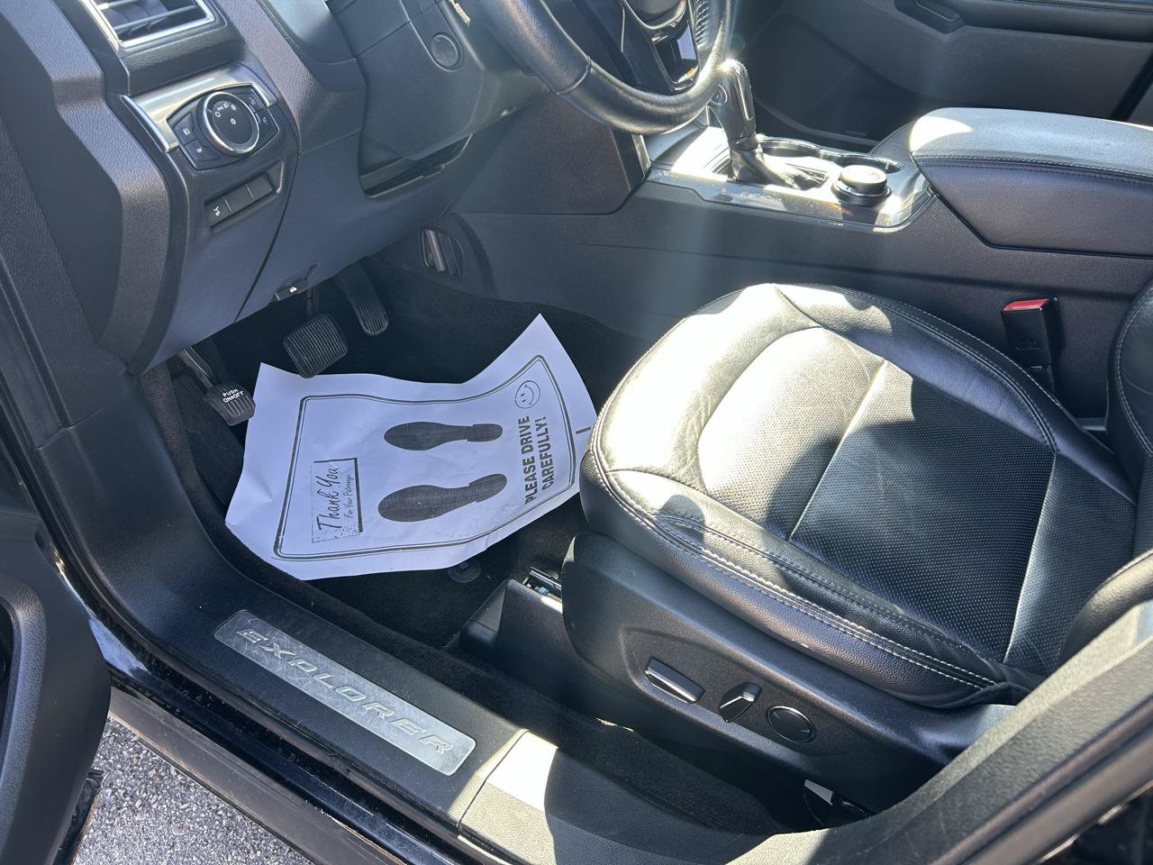 Used 2018 Ford Explorer Limited AWD/4WD image 10